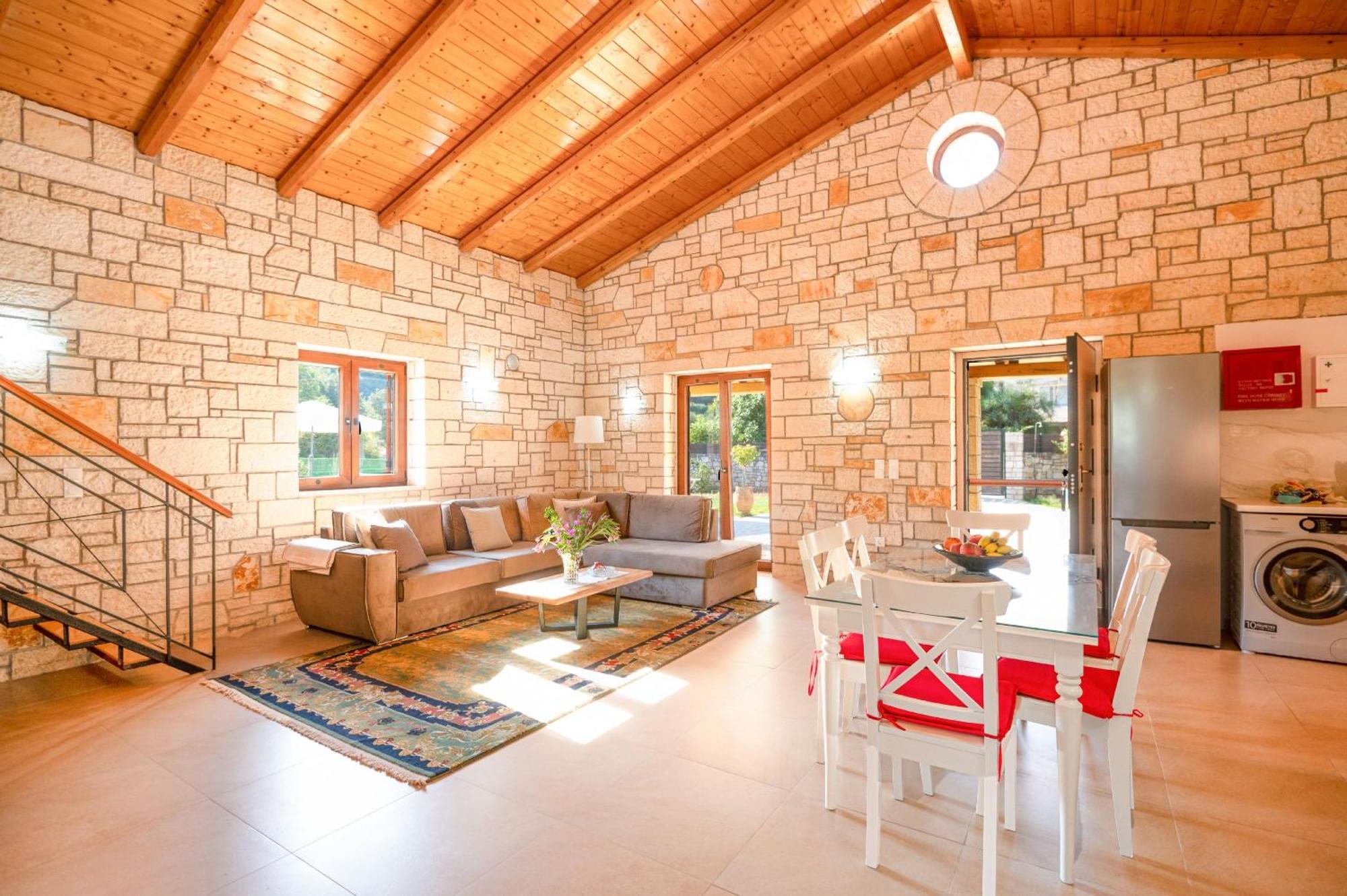 Sofia Stella Villa Pithos
