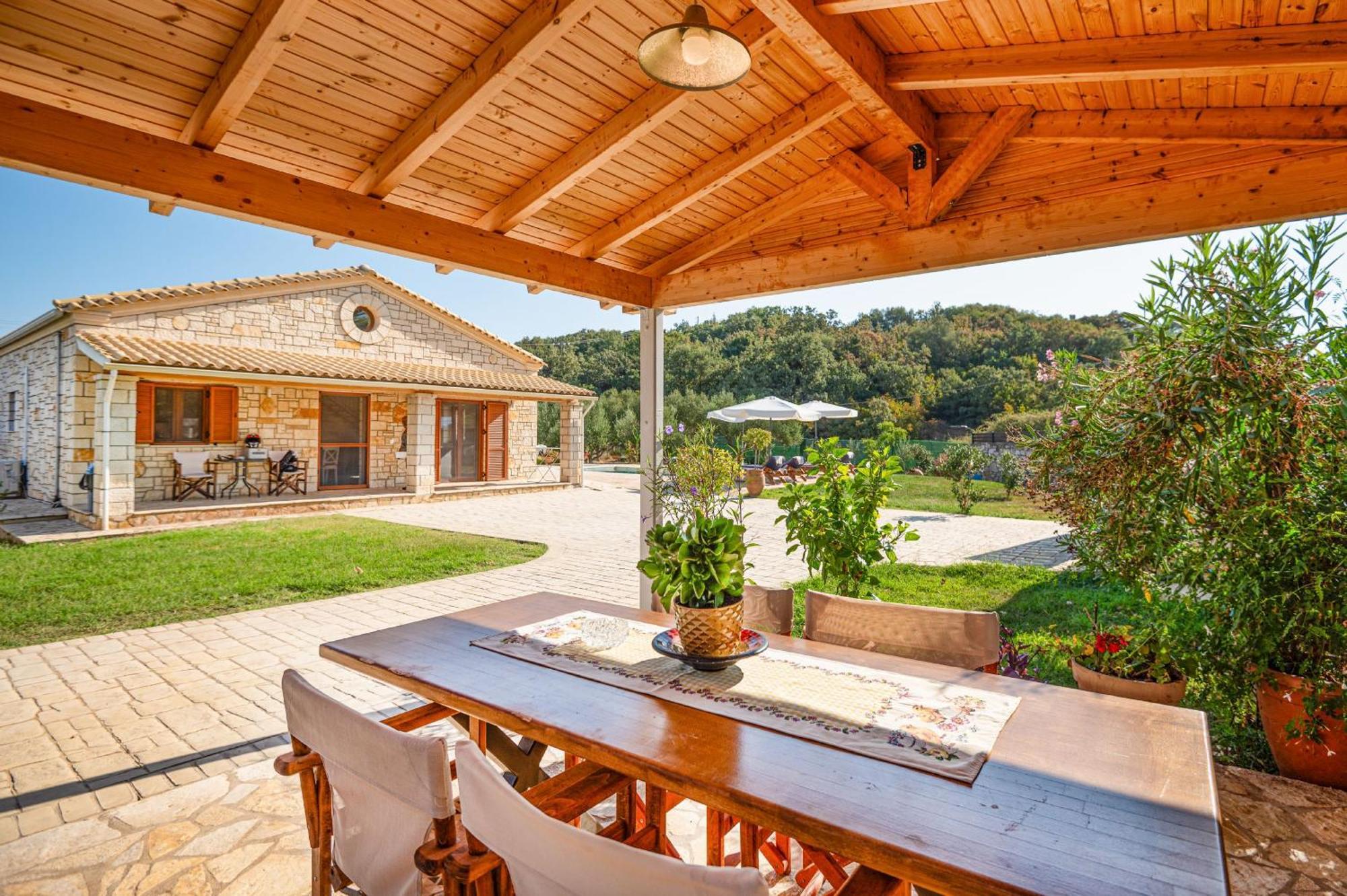 Sofia Stella Villa Pithos